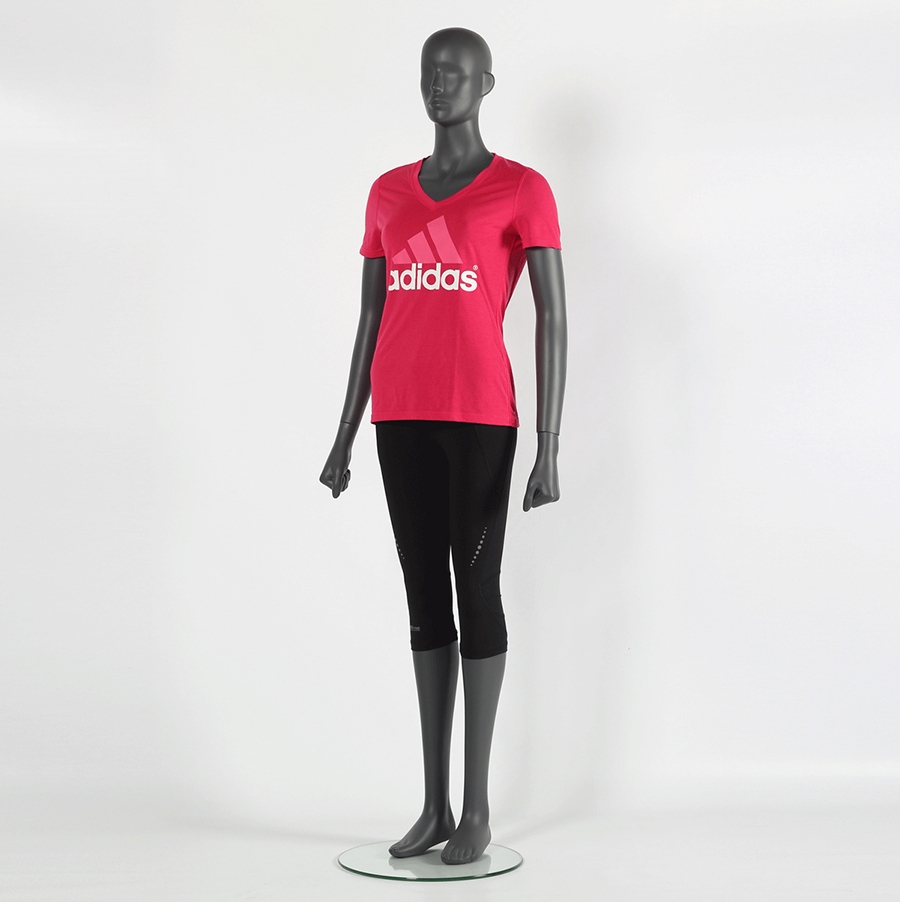 Sportliche Schaufensterpuppe Dame Sportliche Schaufensterpuppe Dame