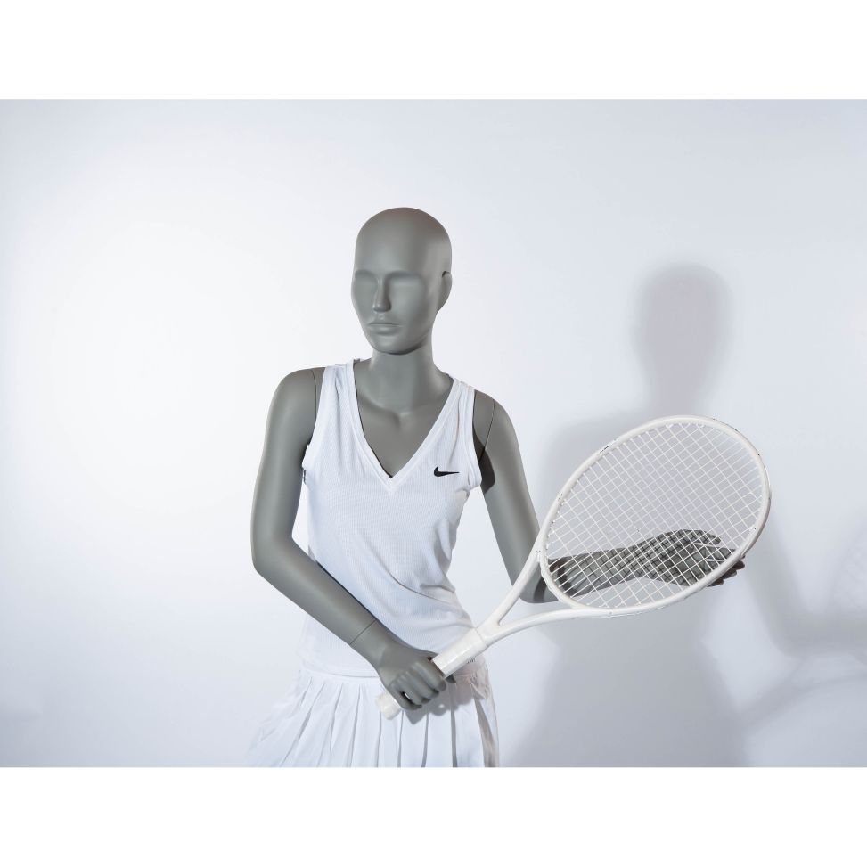 Schaufensterpuppe Frau Tennis